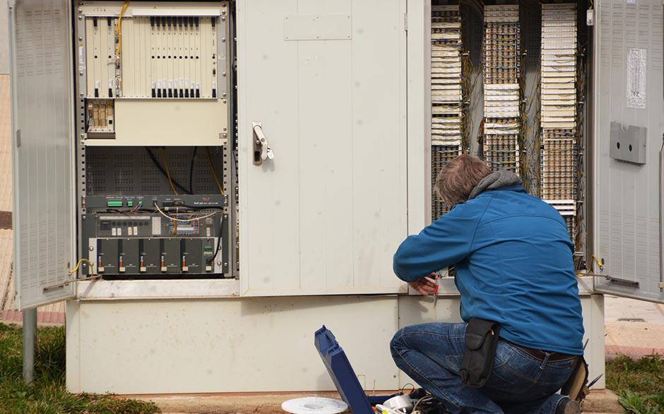 monteur électricien Garches